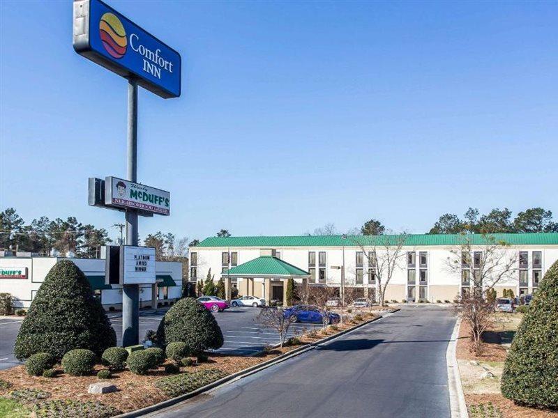 Comfort Inn Laurinburg Exterior photo