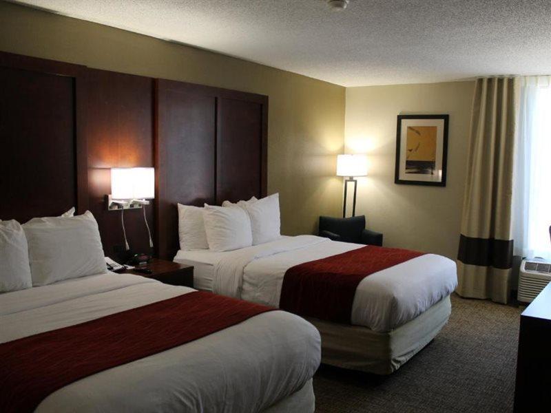 Comfort Inn Laurinburg Exterior photo