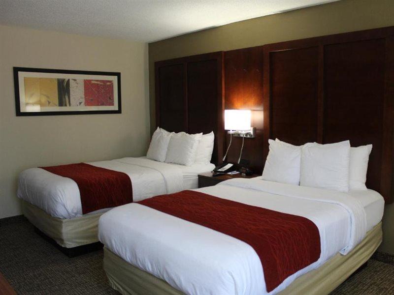 Comfort Inn Laurinburg Exterior photo
