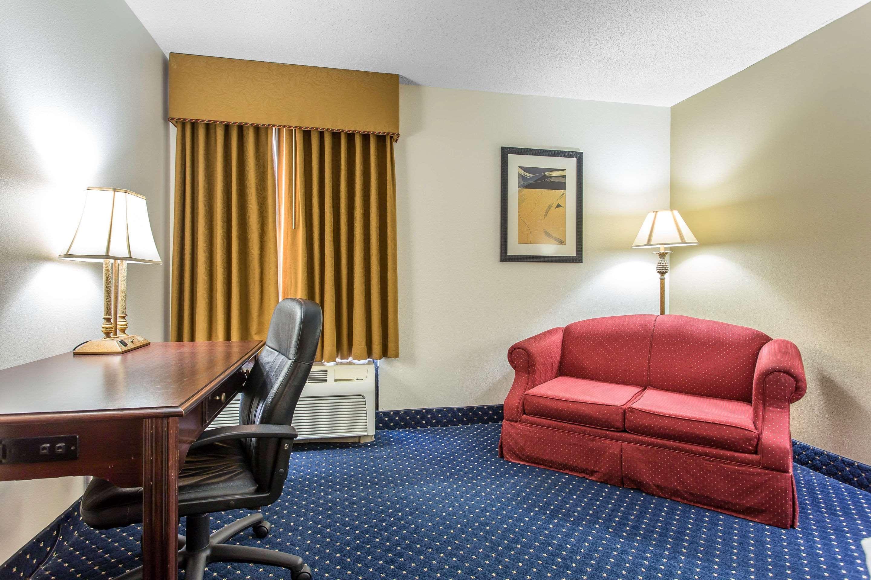 Comfort Inn Laurinburg Exterior photo
