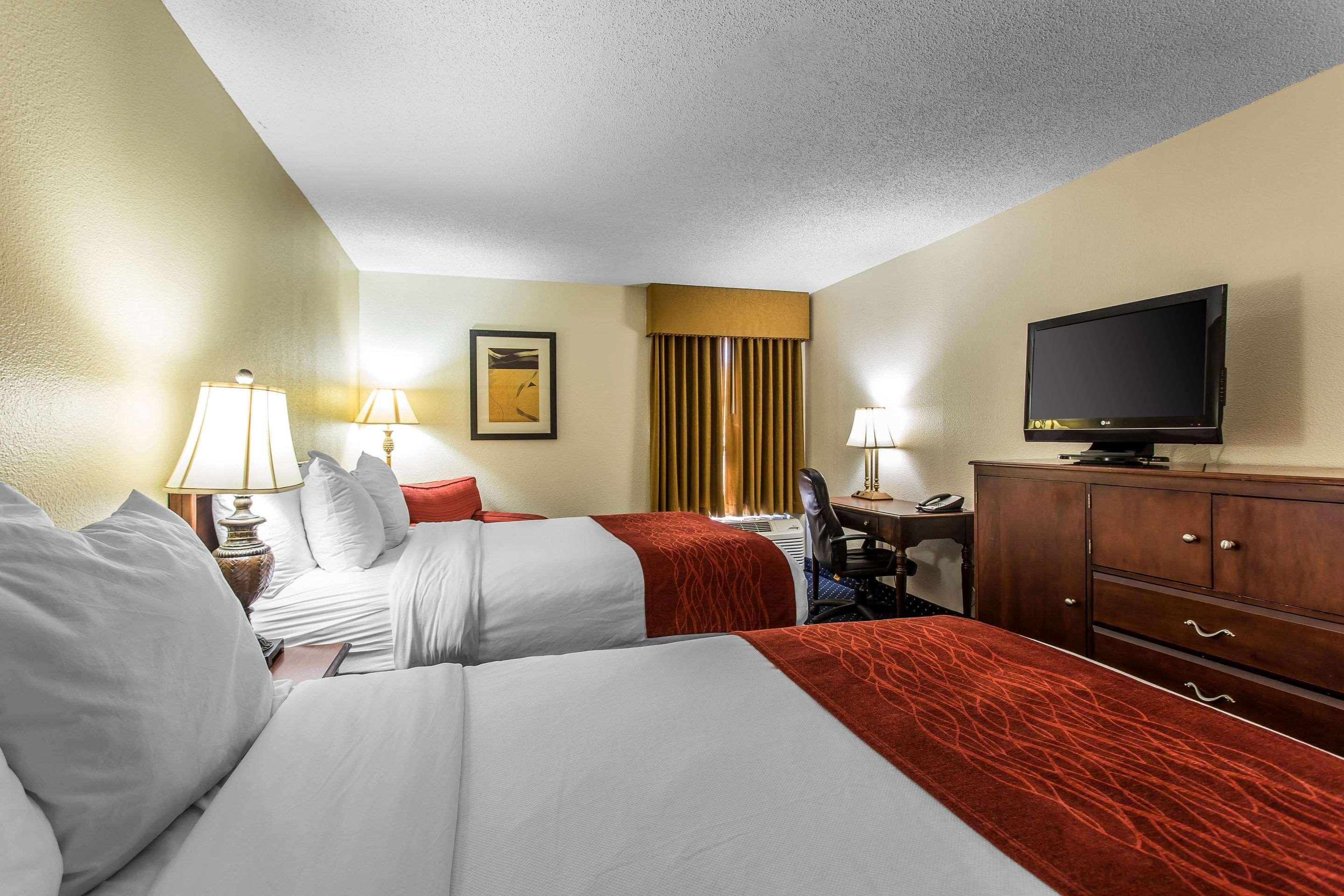 Comfort Inn Laurinburg Exterior photo