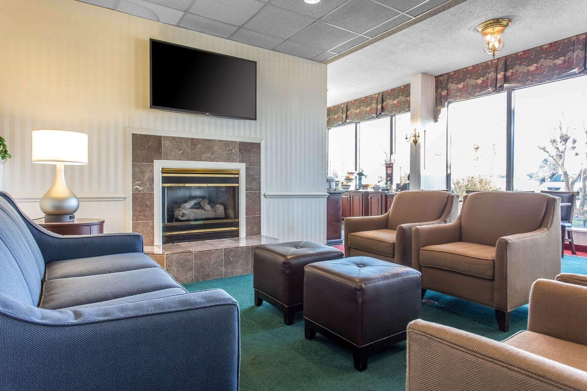Comfort Inn Laurinburg Exterior photo