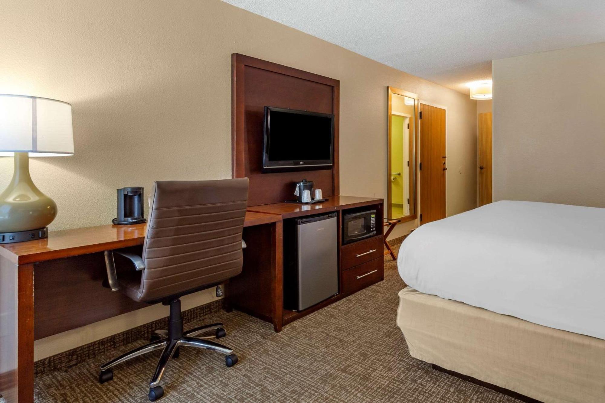 Comfort Inn Laurinburg Exterior photo
