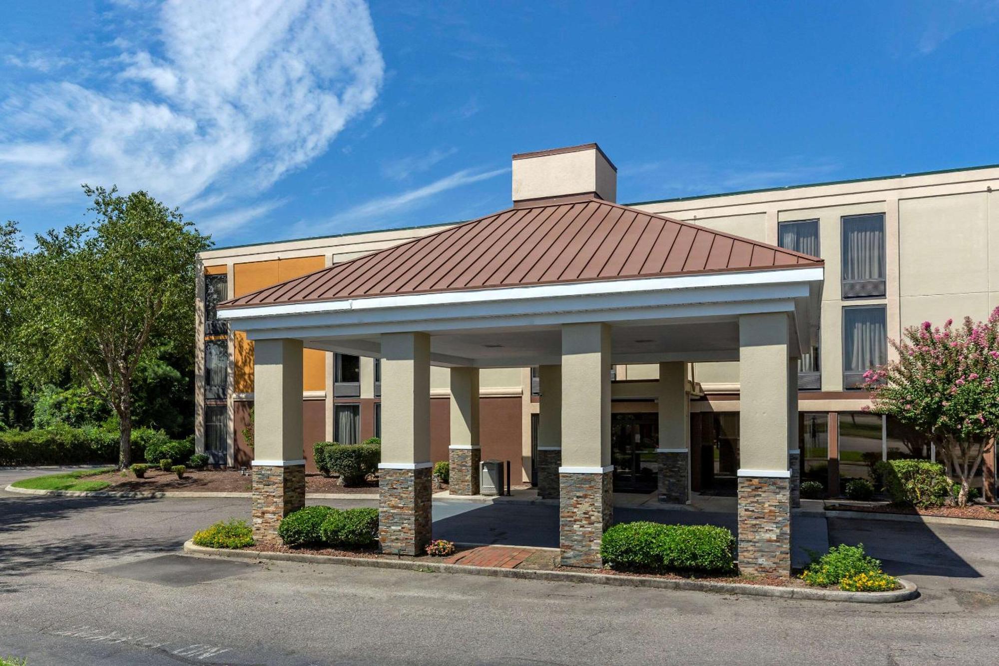 Comfort Inn Laurinburg Exterior photo