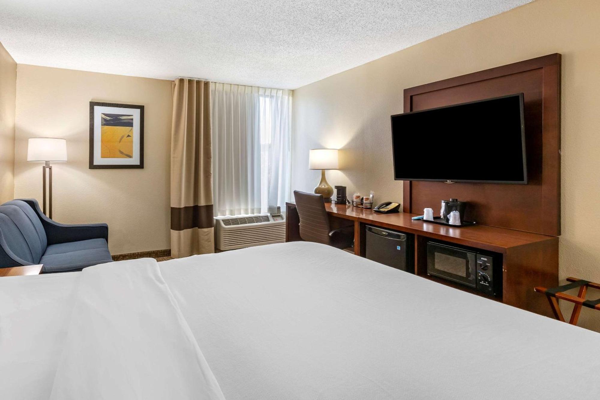 Comfort Inn Laurinburg Exterior photo