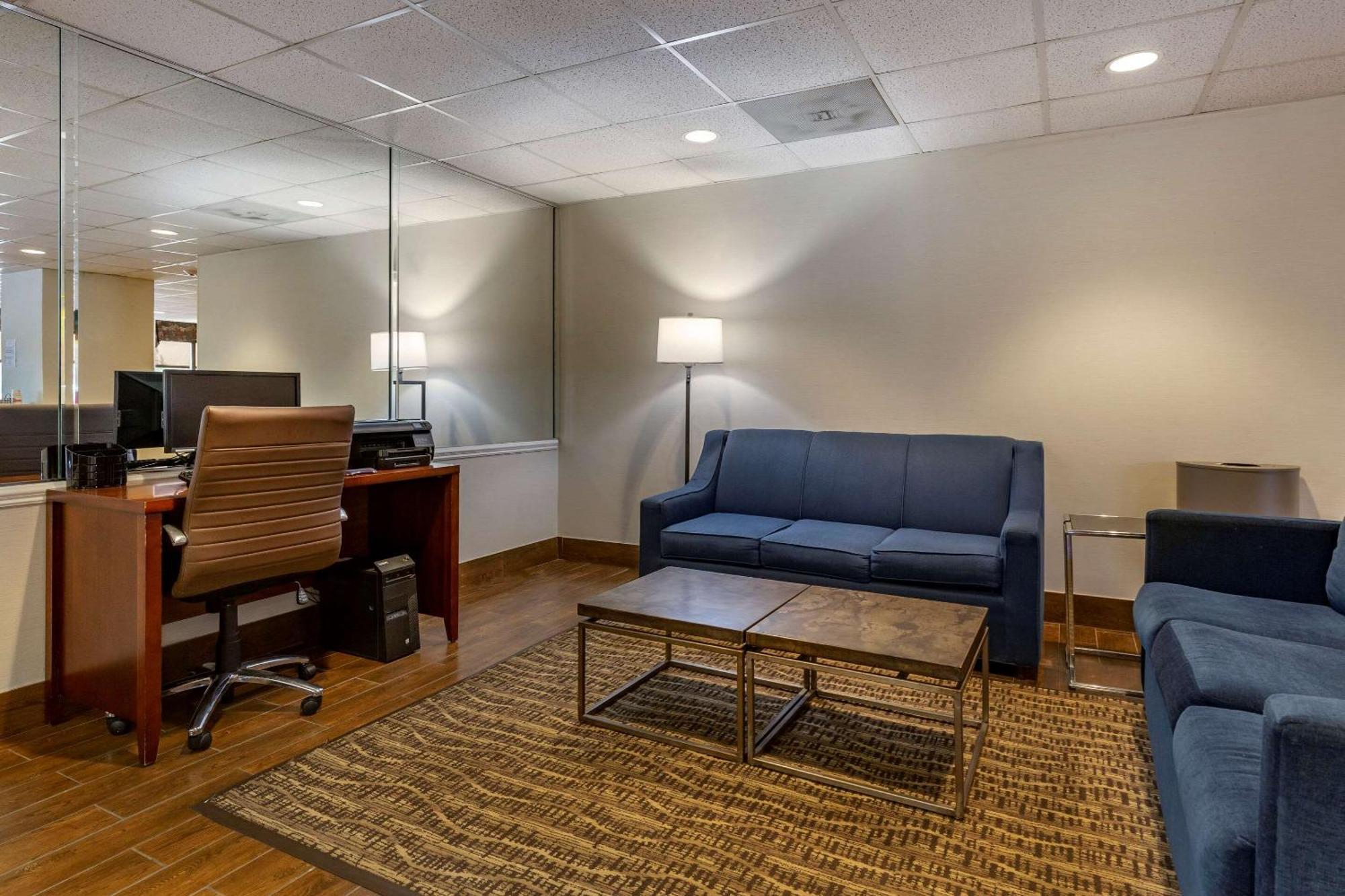 Comfort Inn Laurinburg Exterior photo