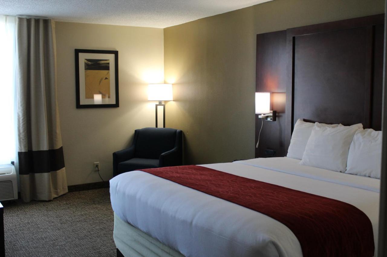 Comfort Inn Laurinburg Exterior photo