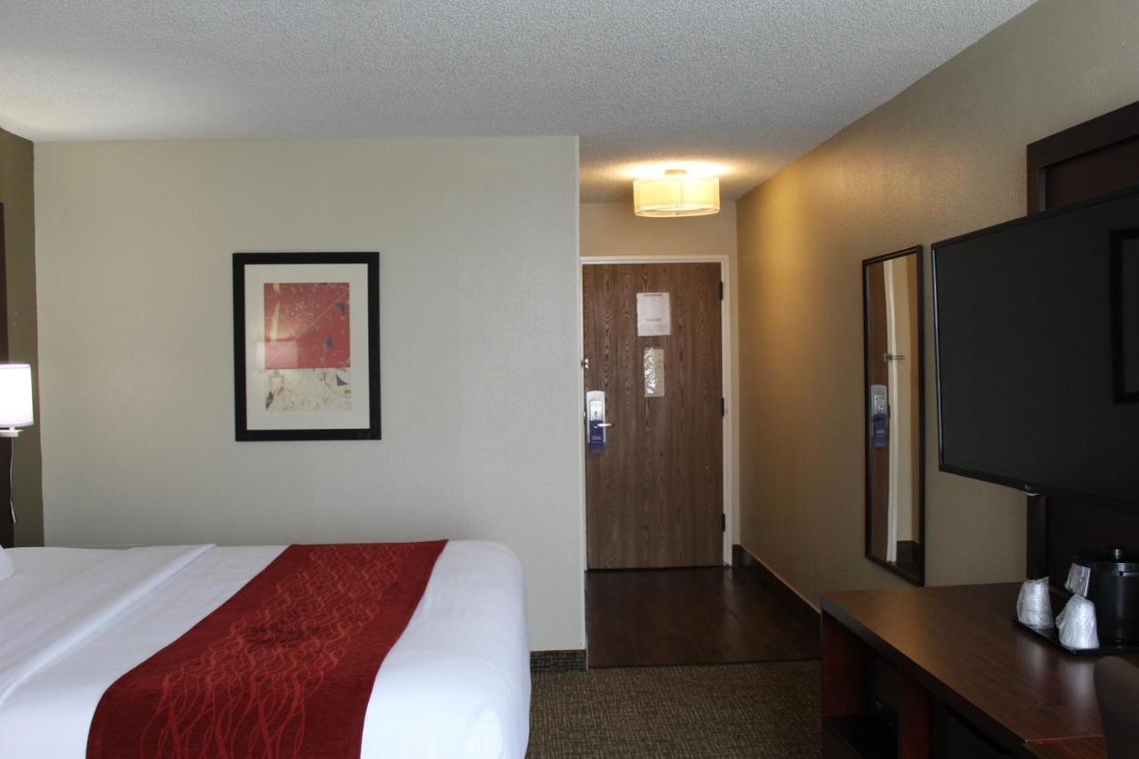 Comfort Inn Laurinburg Exterior photo