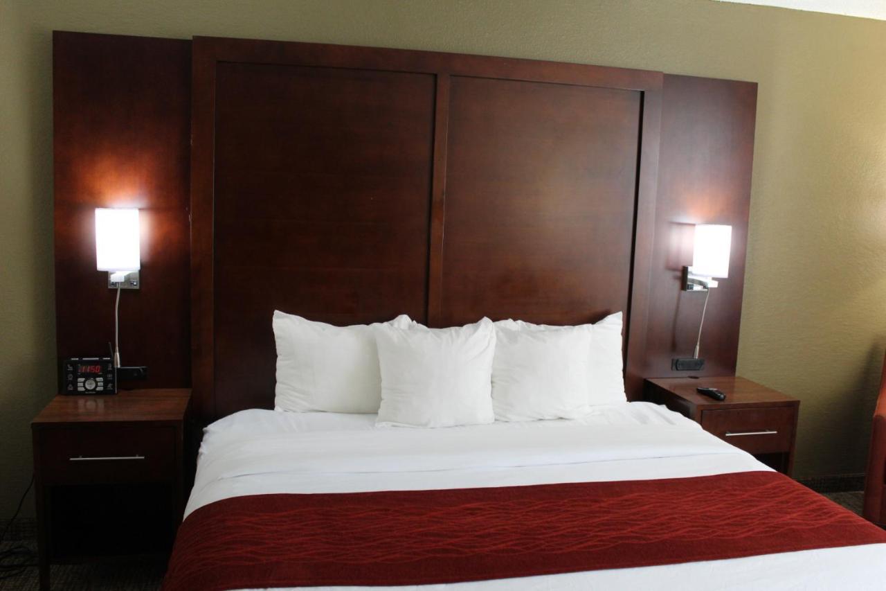 Comfort Inn Laurinburg Exterior photo