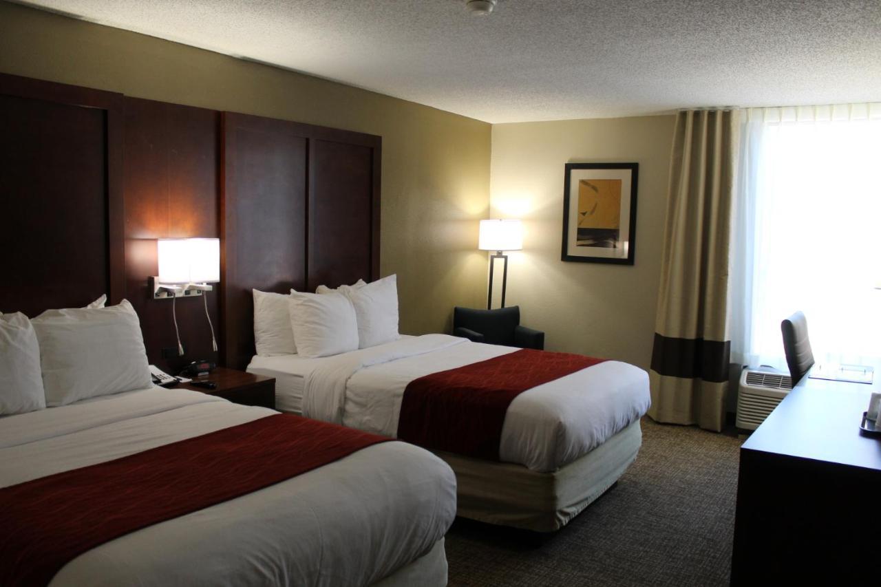 Comfort Inn Laurinburg Exterior photo